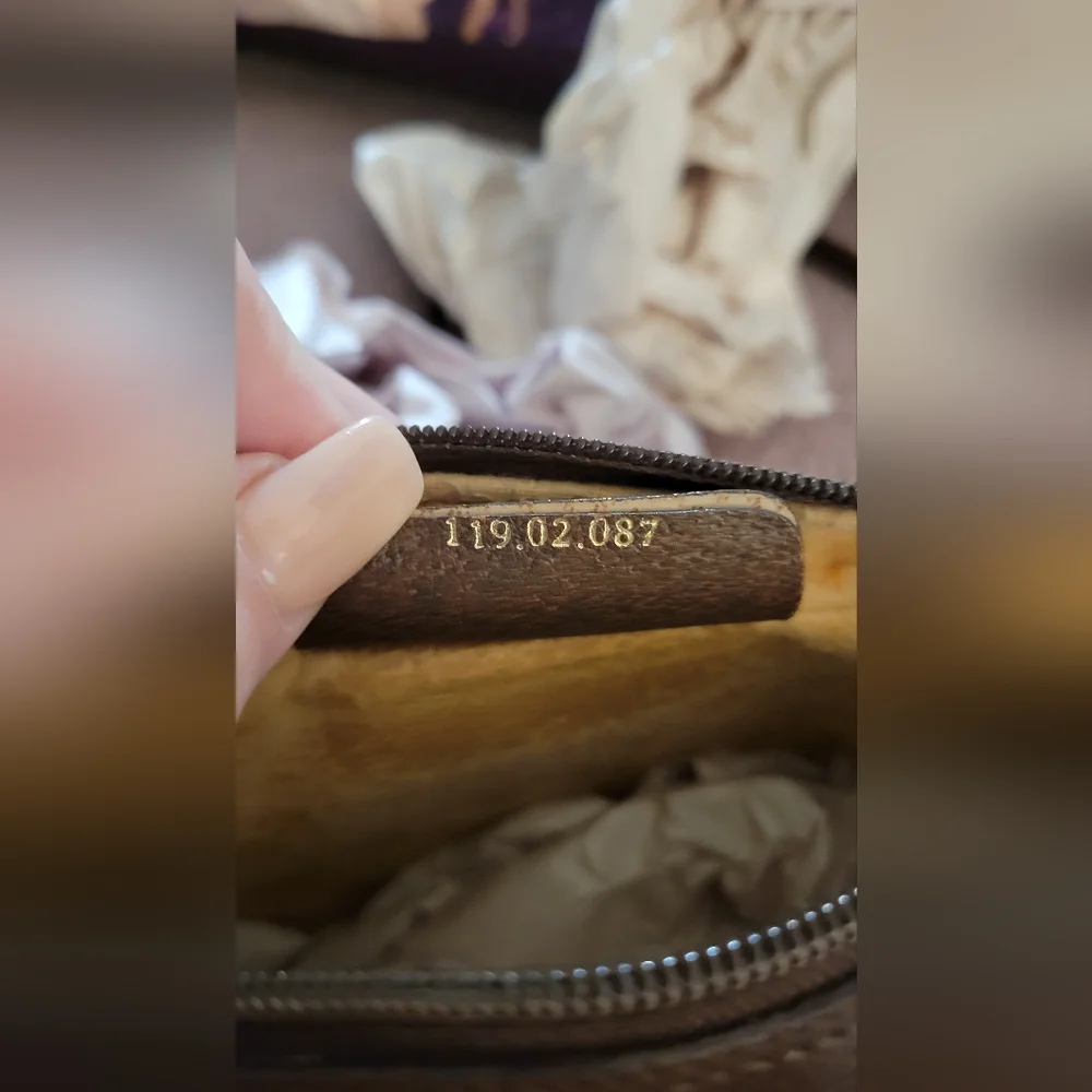 Authentic Gucci Sherry Line Bag With GG Pattern - Picture 13 of 16